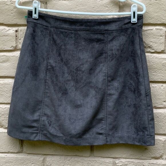Take 50% OFF- Giddy Up Glamor Gray Mini Skirt, Size-M - Picture 4 of 6